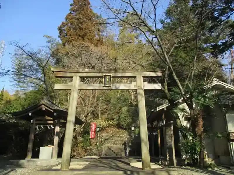 稲足神社霊園