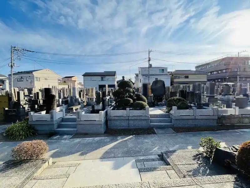 感應寺 墓地