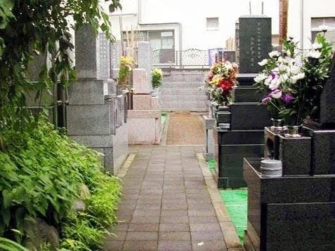 青山墓苑