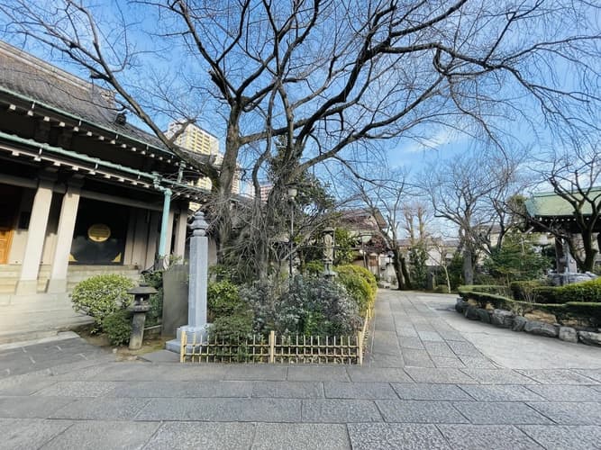 寺院内風景