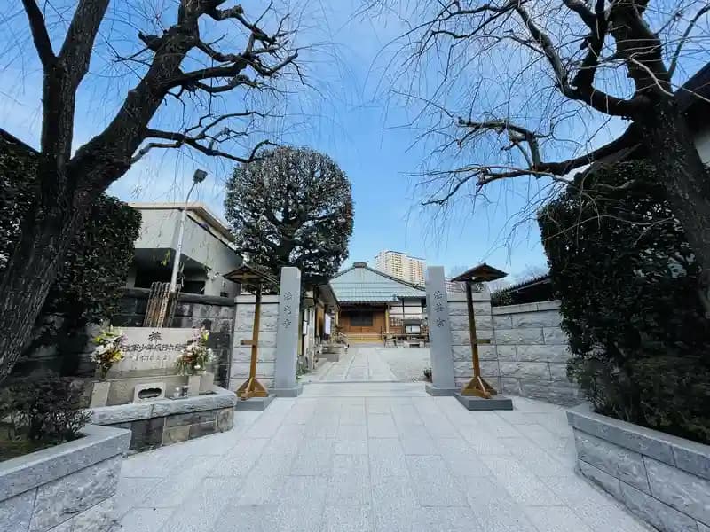 入口
