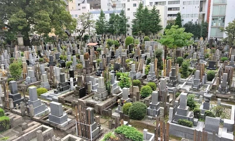 霊泉院墓苑