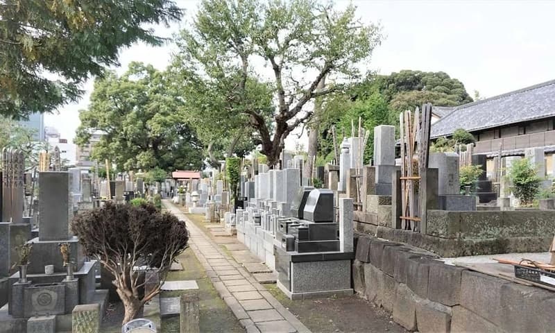 霊泉院墓苑