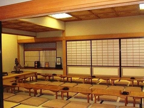 曹洞宗慈雲山 長泉寺表参道墓苑