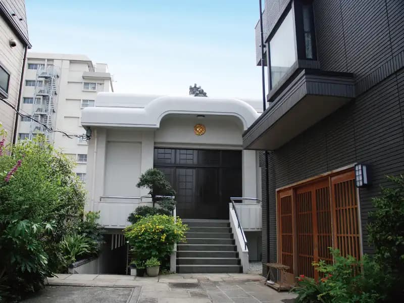 長嚴寺墓苑