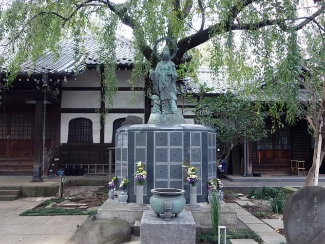 大雄寺 のうこつぼ
