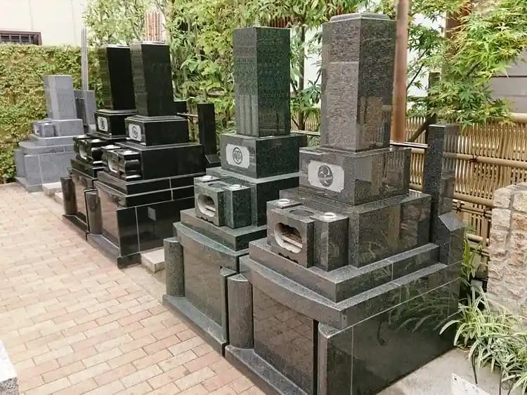 池上本門寺山内 法泉寺墓地