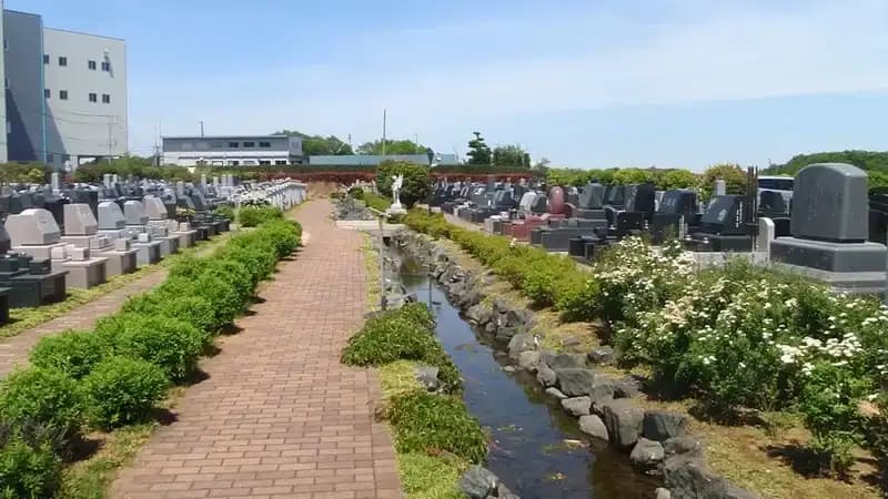 園内に併設された第二墓域「ハヤブサバレー」