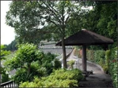 高尾やすらぎ霊園
