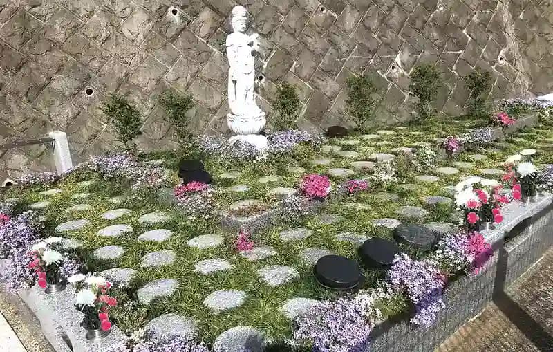 「愛樹木葬」八王子西樹木葬墓地（西笑院）