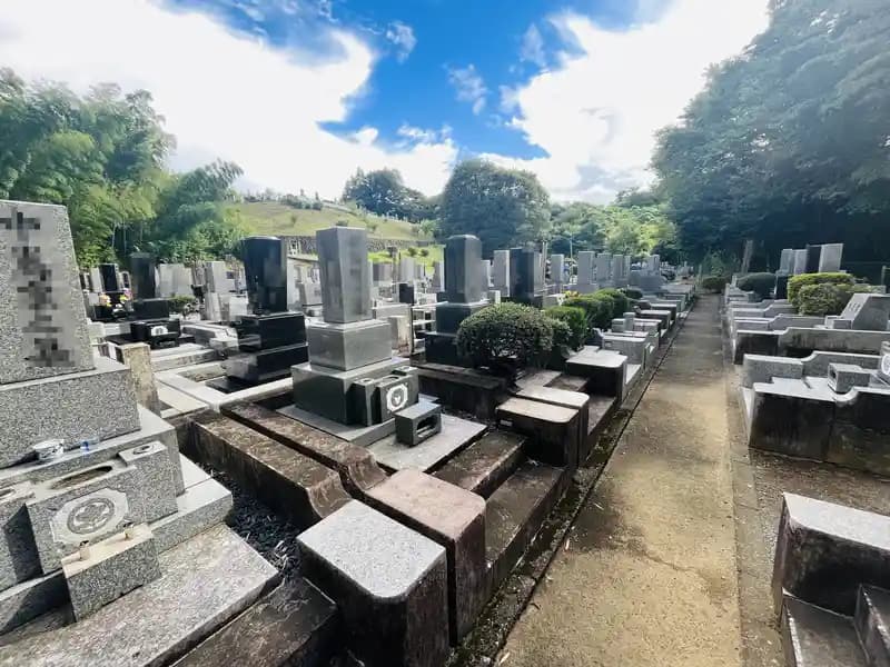 片倉聖地霊苑