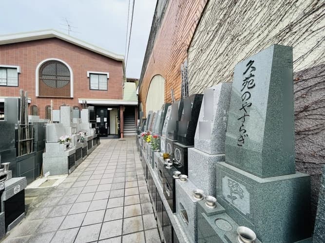 れんげ山霊園
