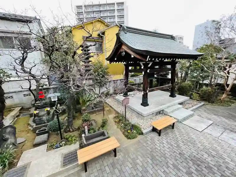 海福寺墓苑