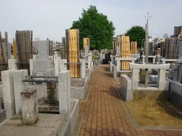 円光院墓苑