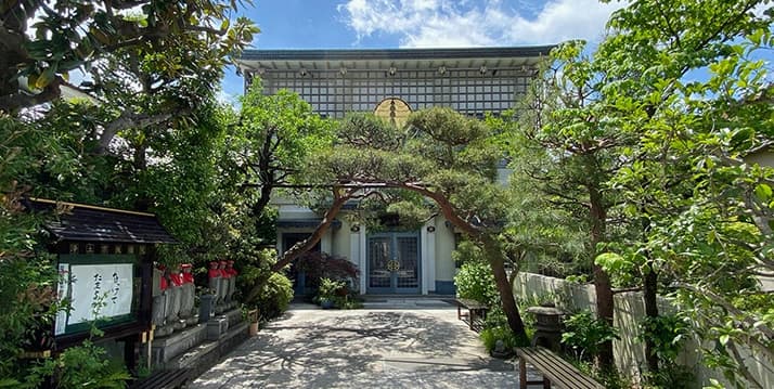 仮宿院 堂内墓苑