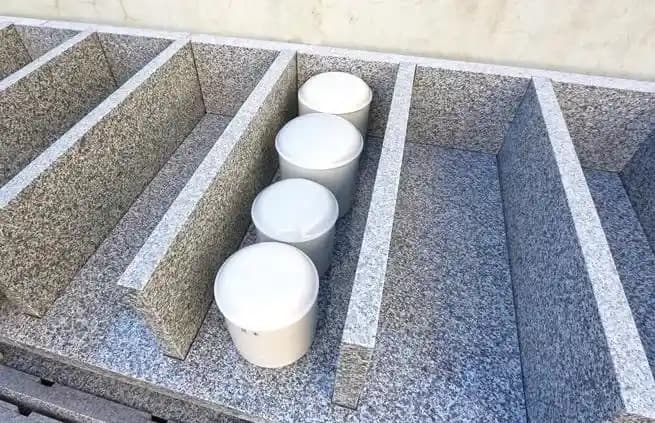 宝泉寺　陽の当たる納骨墓『蓮香』