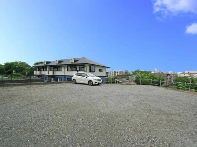鶴ヶ峰霊園 猿楽寺永代供養塔「静林塔」