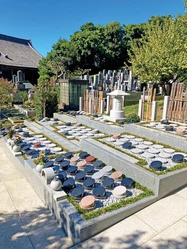 横須賀衣笠樹木葬墓地