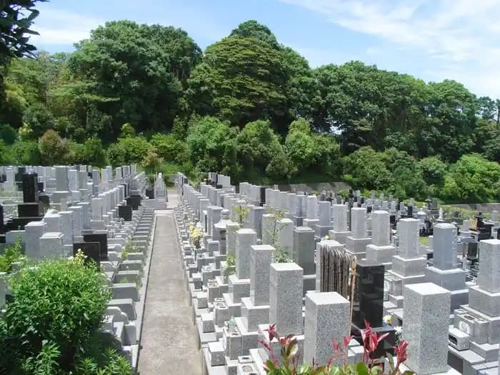 横浜港南台霊園