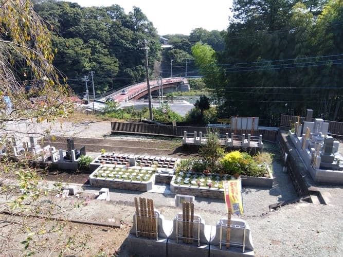 プレミアム愛川の里樹木葬墓地
