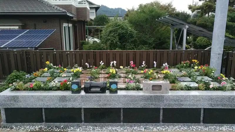 東学寺 樹木葬・花壇墓地