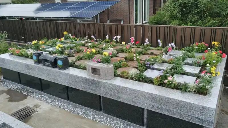 東学寺 樹木葬・花壇墓地