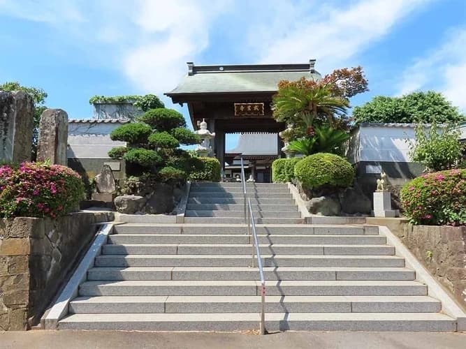 戒善寺墓地（安穏廟 永代供養墓）