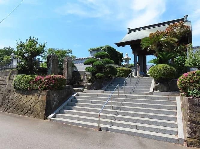 戒善寺墓地（安穏廟 永代供養墓）