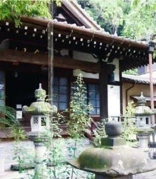 泉福寺墓苑