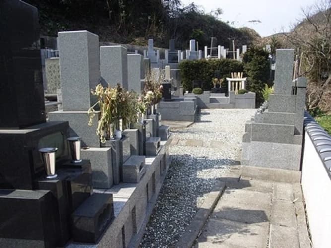 東光禅寺墓苑