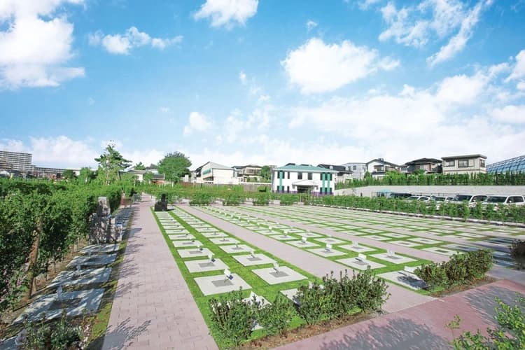綾瀬蓼川霊園 天空の郷