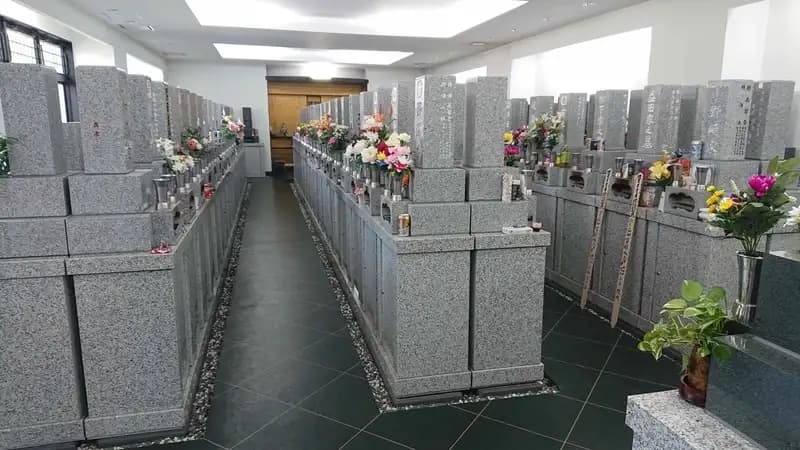 南の丘霊堂