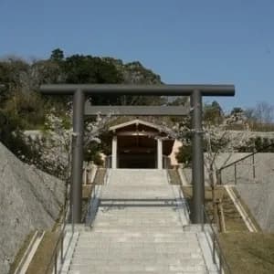 鶴岡八幡宮墓苑