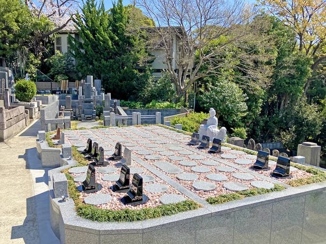 横浜慶珊寺樹木葬墓地