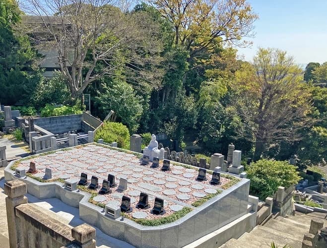 横浜慶珊寺樹木葬墓地