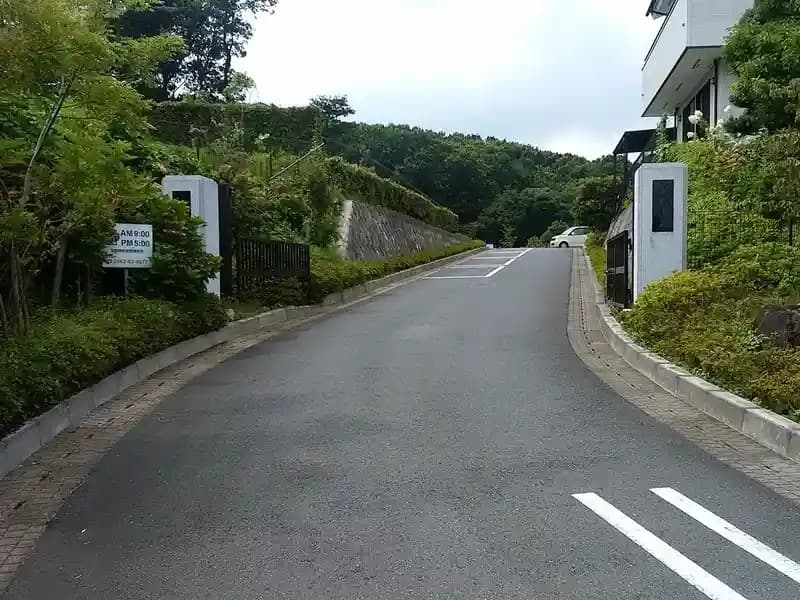 冨鶴浄苑本弘寺墓地
