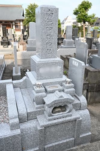 最大3万円還元】青蓮寺（厚木市）の資料請求・見学予約なら「お墓の