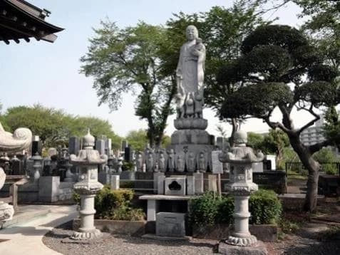成田山明観寺「ほたるの里霊苑」