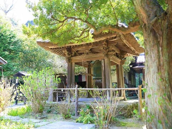 圓應寺墓苑（円應寺墓苑）