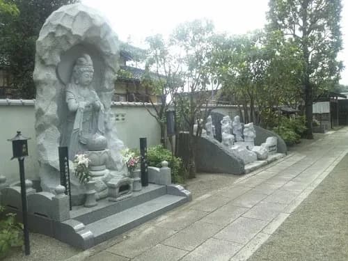広源寺墓苑