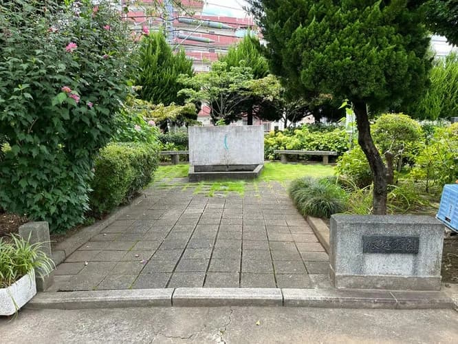 蕨市営 塚越霊園