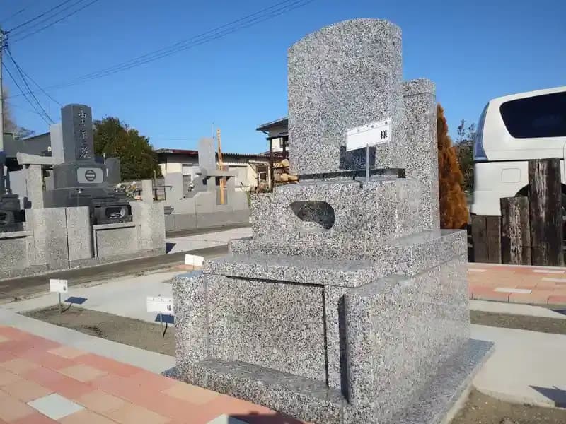 メモリーガーデン「あじさいの杜霊園」