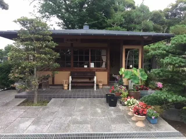 霊樹寺墓苑