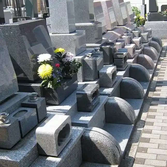 玉宝公園墓地
