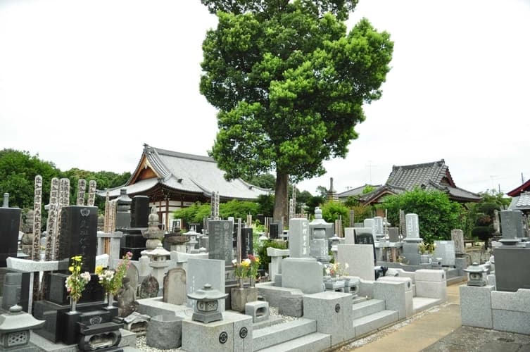 全龍寺墓苑