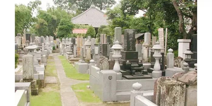 清鏡寺墓苑
