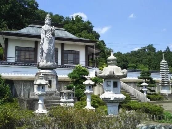 鳩山春秋の里霊園