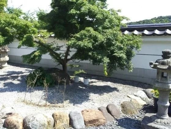 鳩山春秋の里霊園