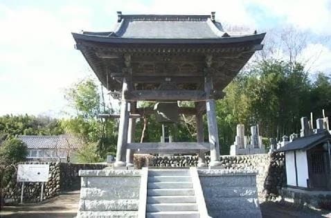 重輪寺墓苑