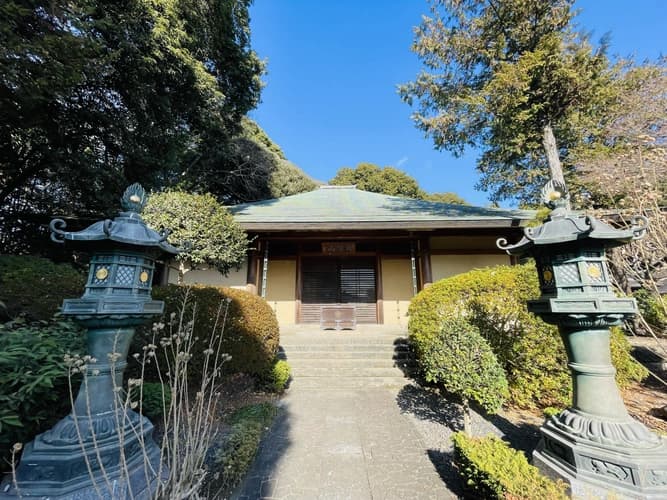 新光寺墓苑